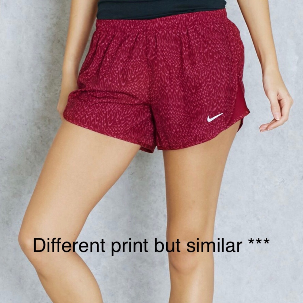 Nike Dri-FIT tempo running shorts